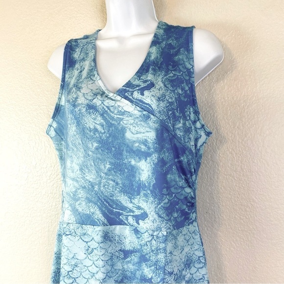 Silver Bait Scale Print V Neck Sleeveless Performance Dress UPF 50 Size M - Picture 1 of 7